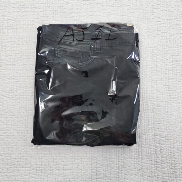 Huntington Beach Club Jeans Men's 46x32 Dark Wash Stretch Regular Fit EUC LN - Picture 16 of 16